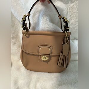 *AUTHENTIC*🧡COACH TURN LOCK BAG🧡